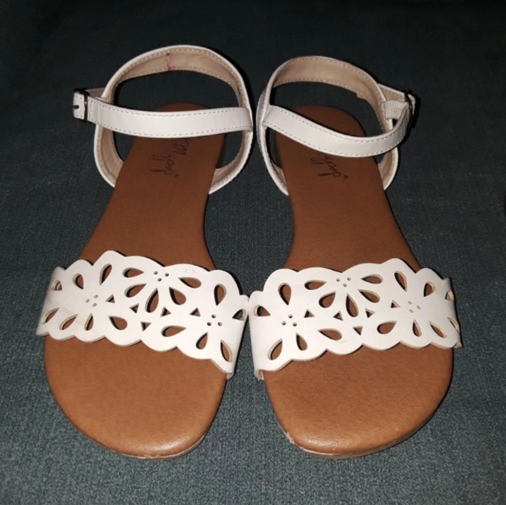 Girls sandals Size 3